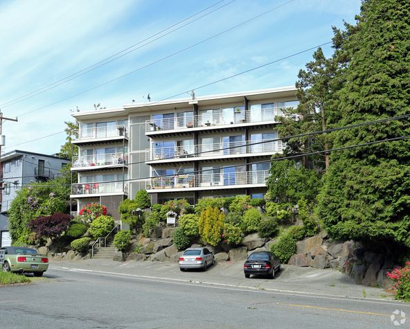 The Magnolia Apartments